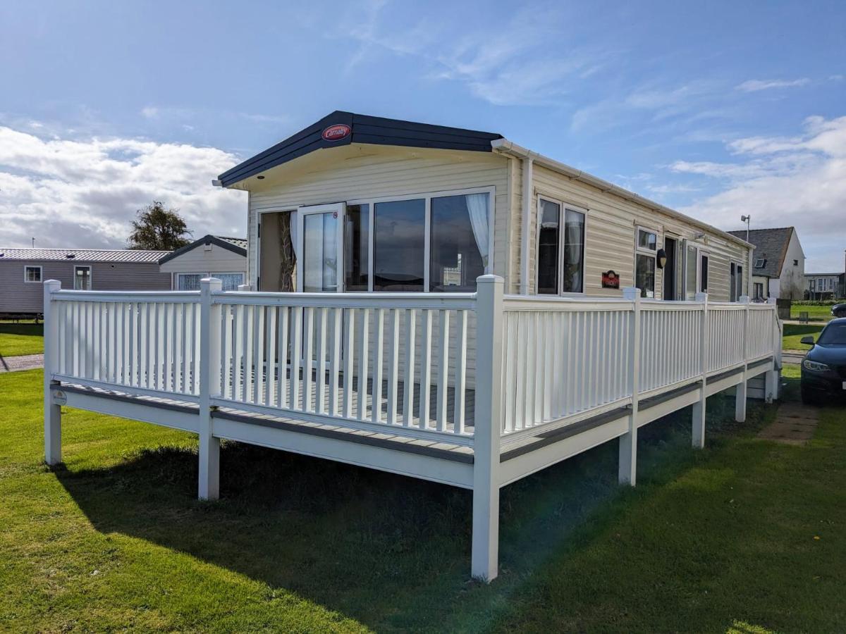 Beautiful Pet Friendly Southerness Caravan With Sea View & Decking Area Mainsriddle Exterior foto